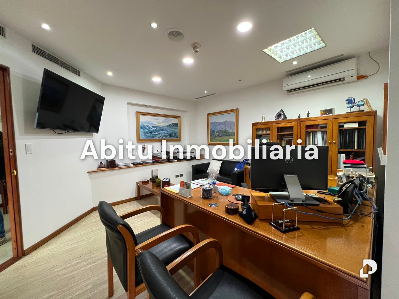 Oficina en Plaza Venezuela, Caracas – 11