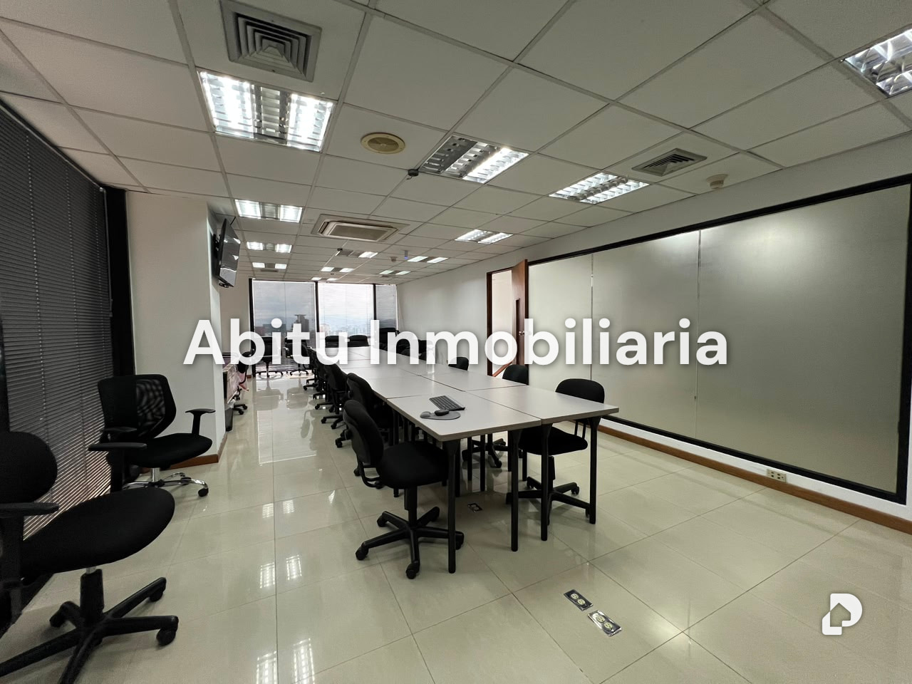 Oficina en Plaza Venezuela, Caracas – 3