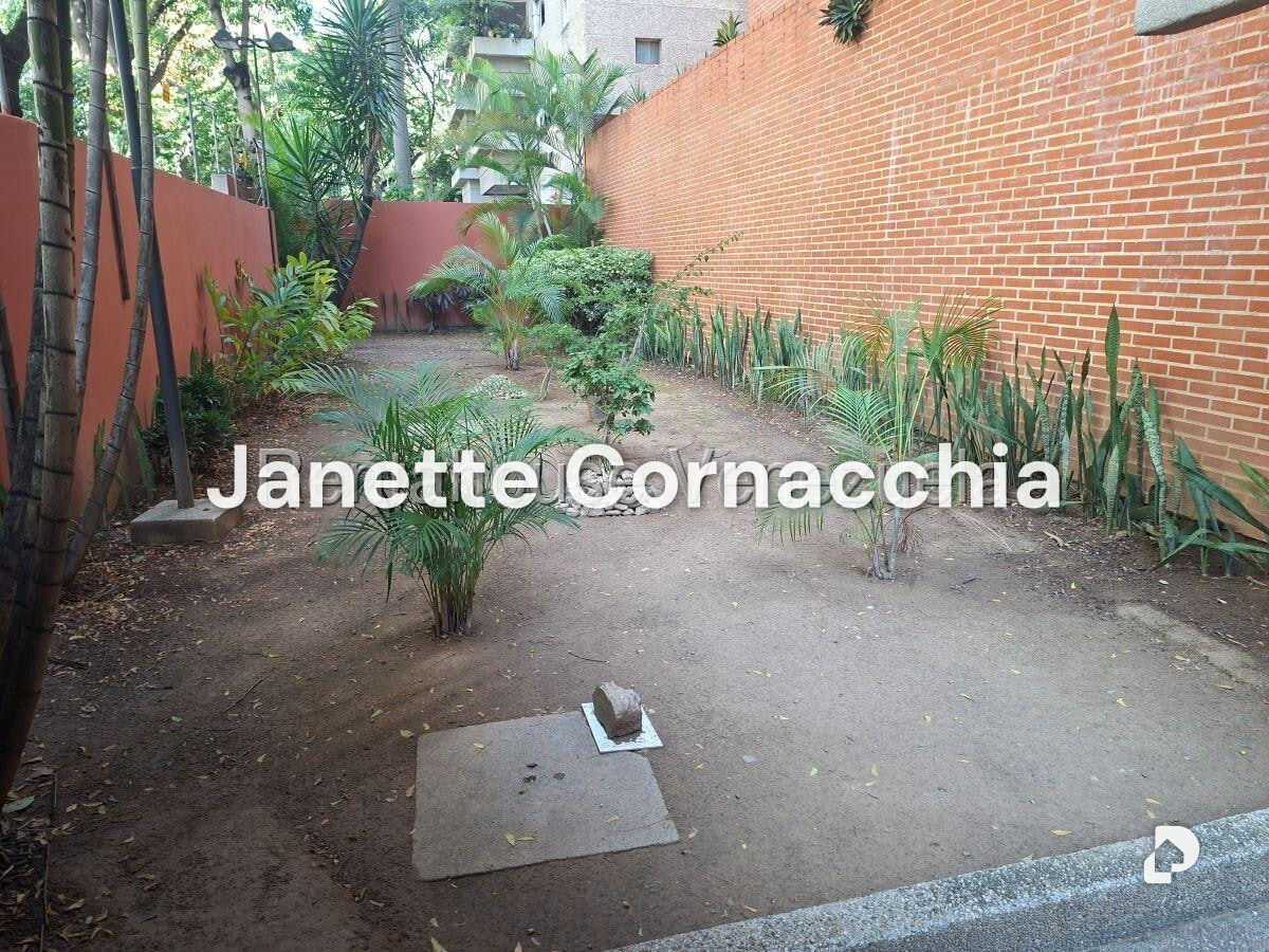 Apartamento en El Rosal, Caracas – 20