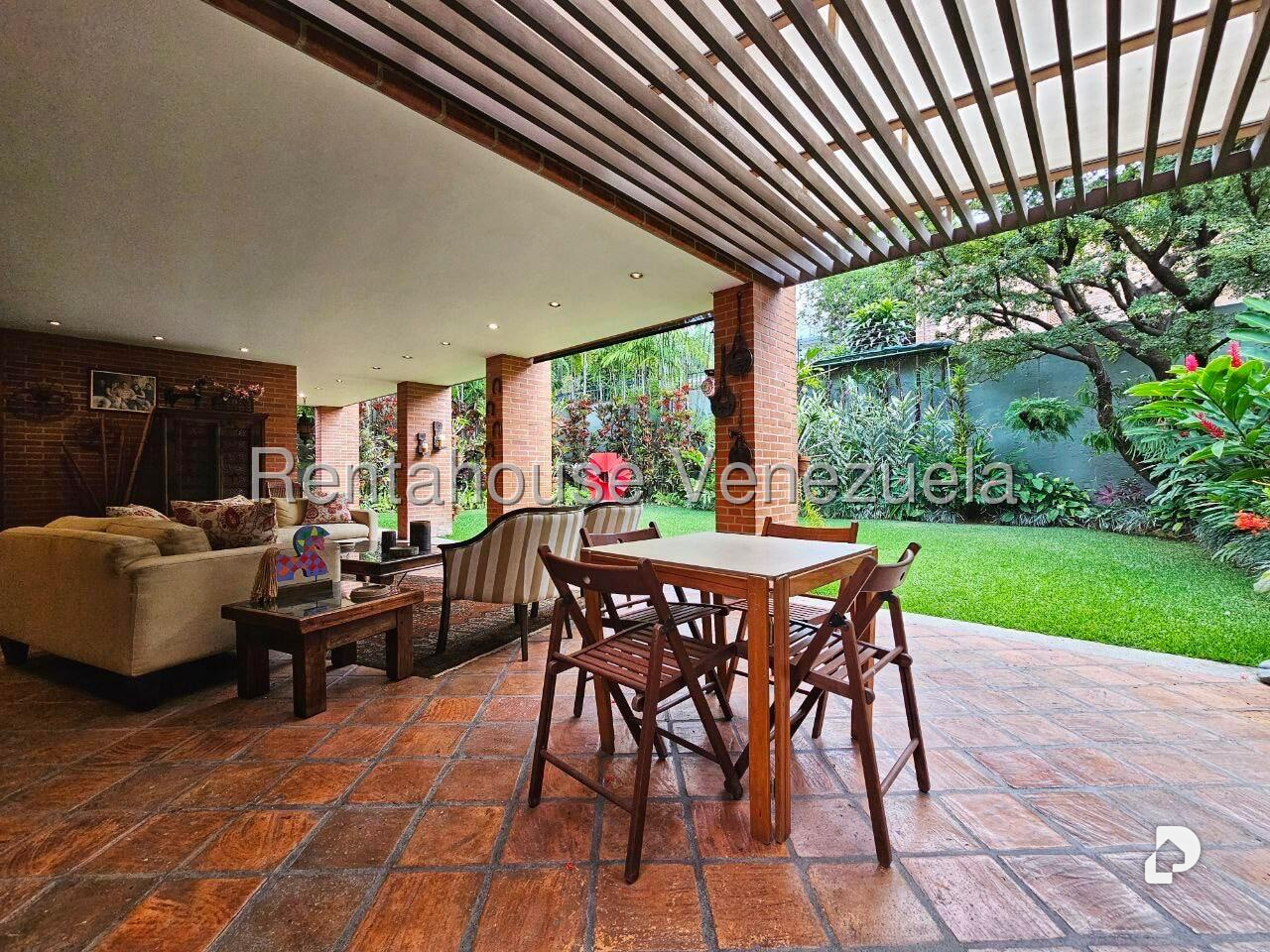 Casa en La Floresta, Caracas – 11