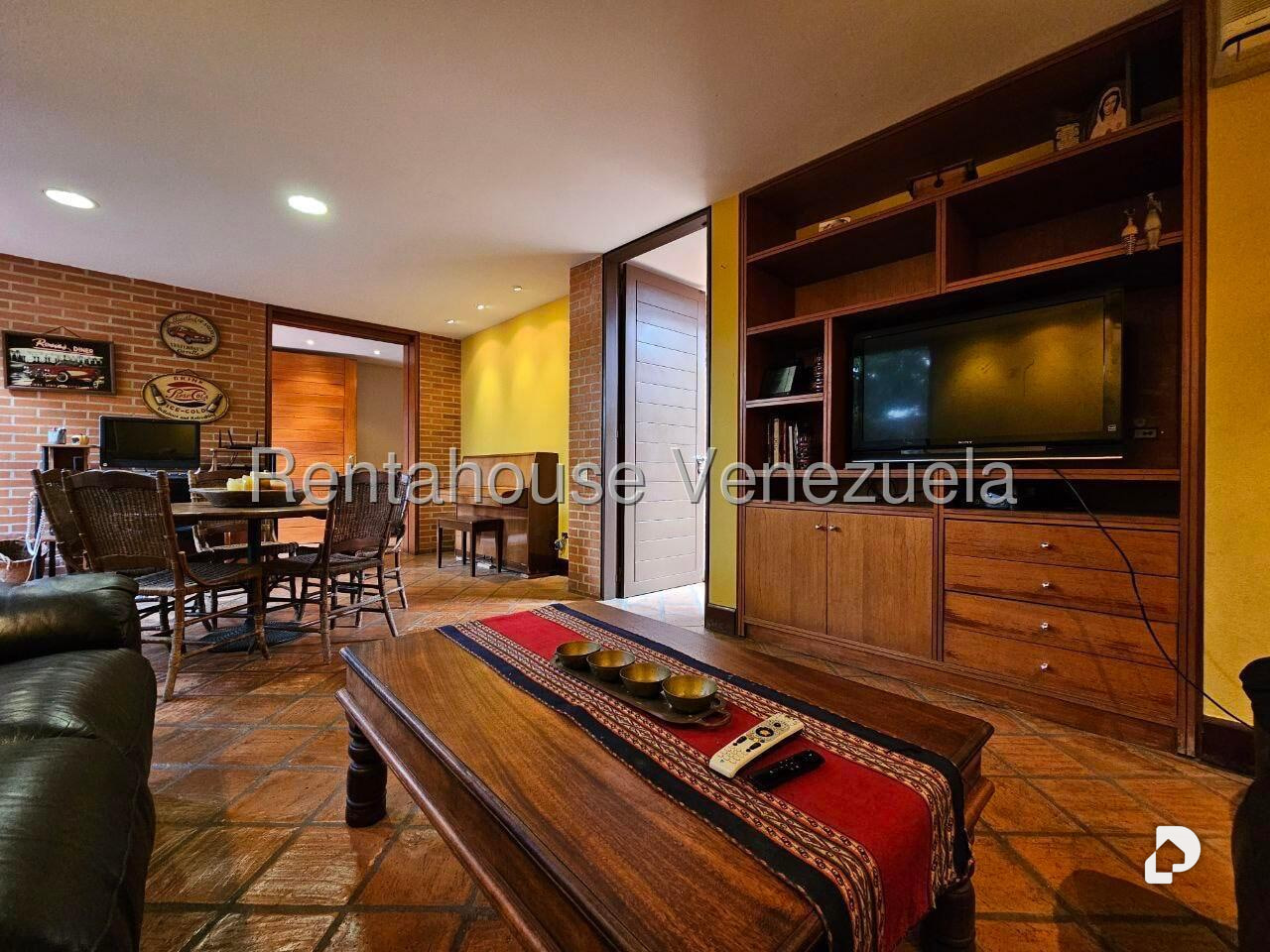 Casa en La Floresta, Caracas – 19