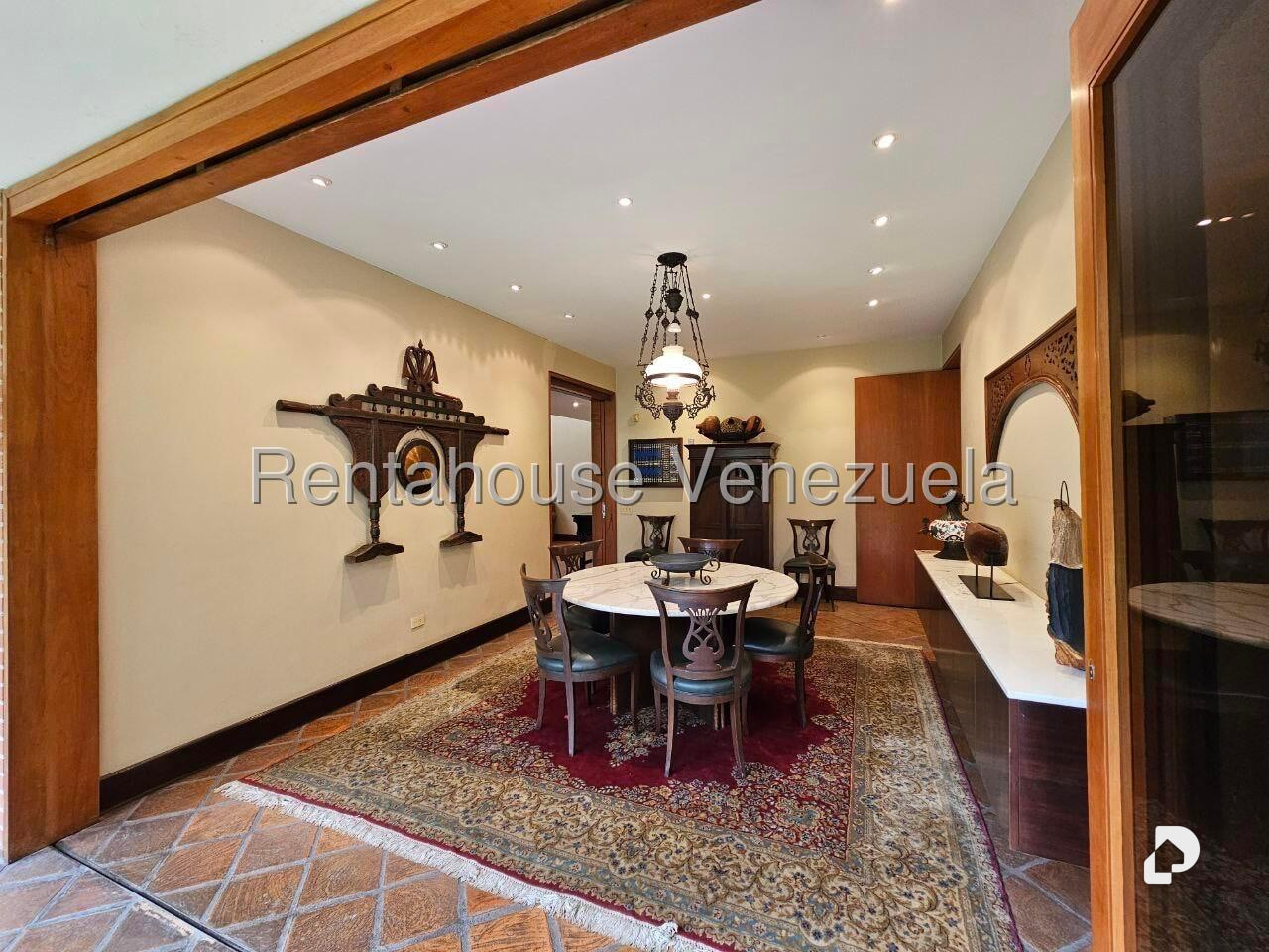 Casa en La Floresta, Caracas – 14