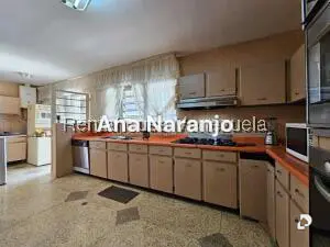 Casa en Prados del Este, Caracas – 17