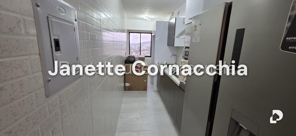 Apartamento en Alto Prado, Caracas – 13