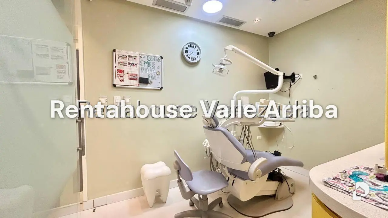 Local comercial en Santa Fe Norte, Caracas – 23