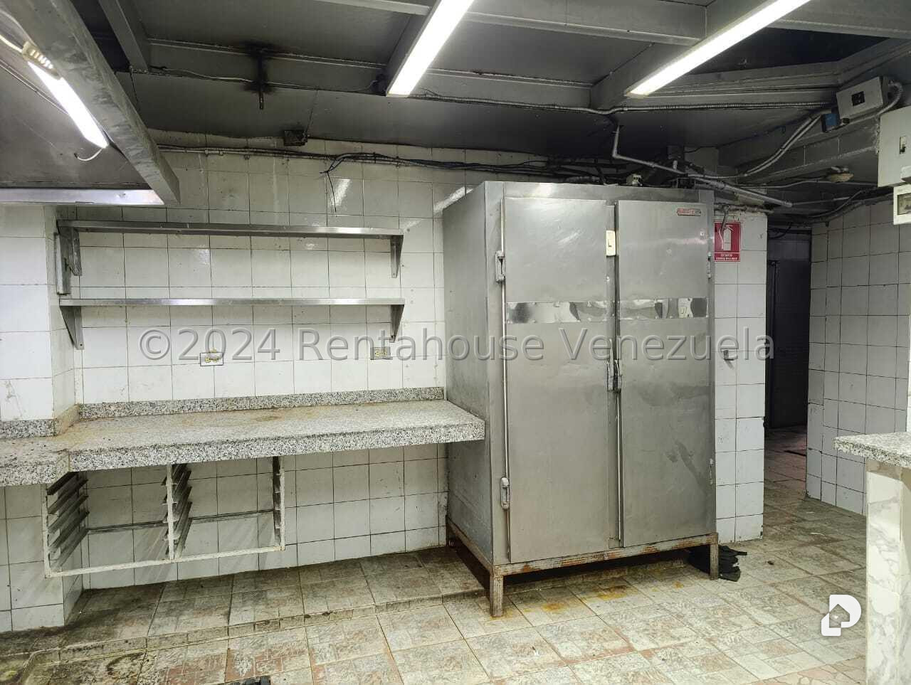 Local comercial en Parroquia Santa Teresa, Caracas – 11