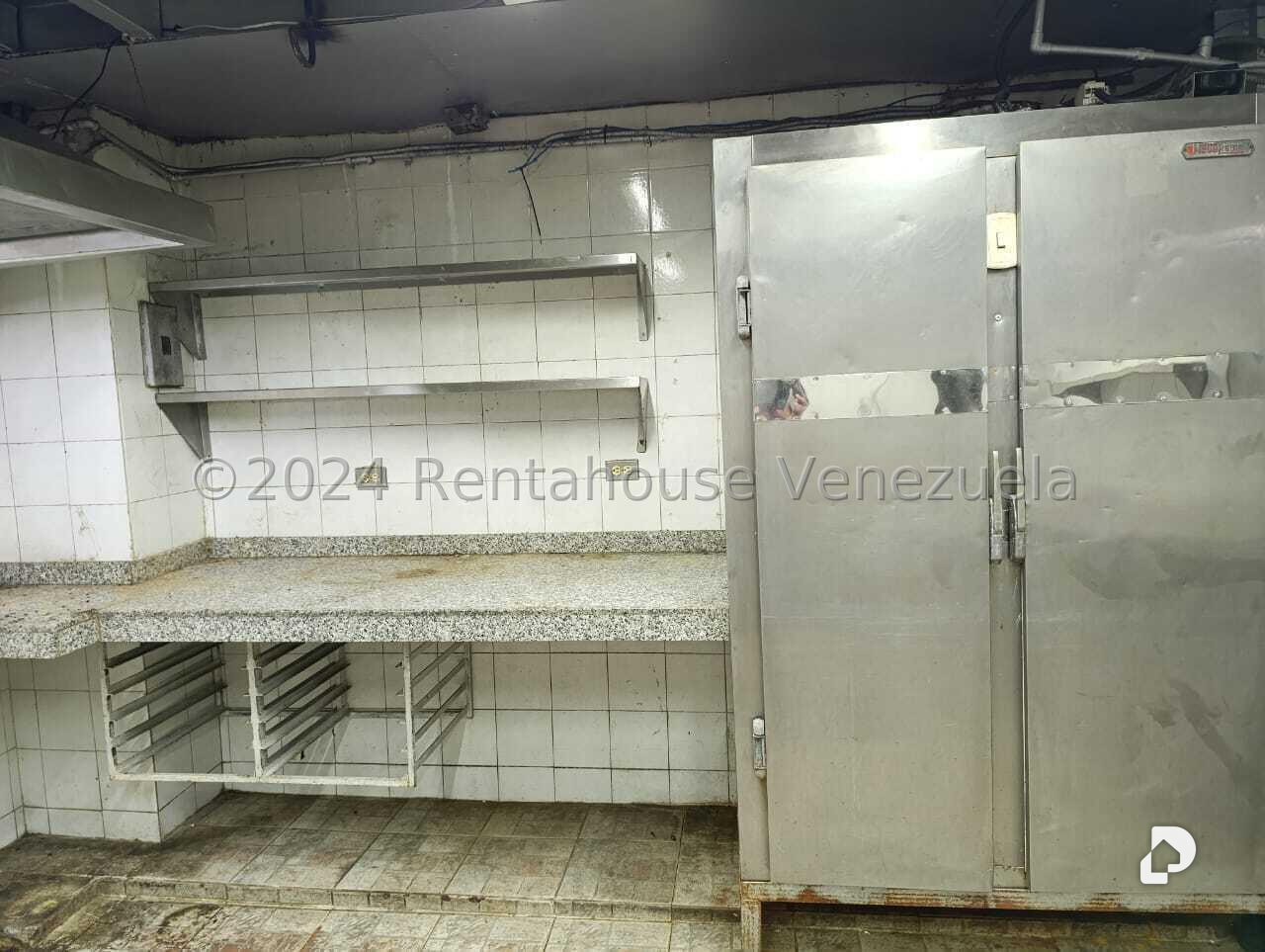Local comercial en Parroquia Santa Teresa, Caracas – 12