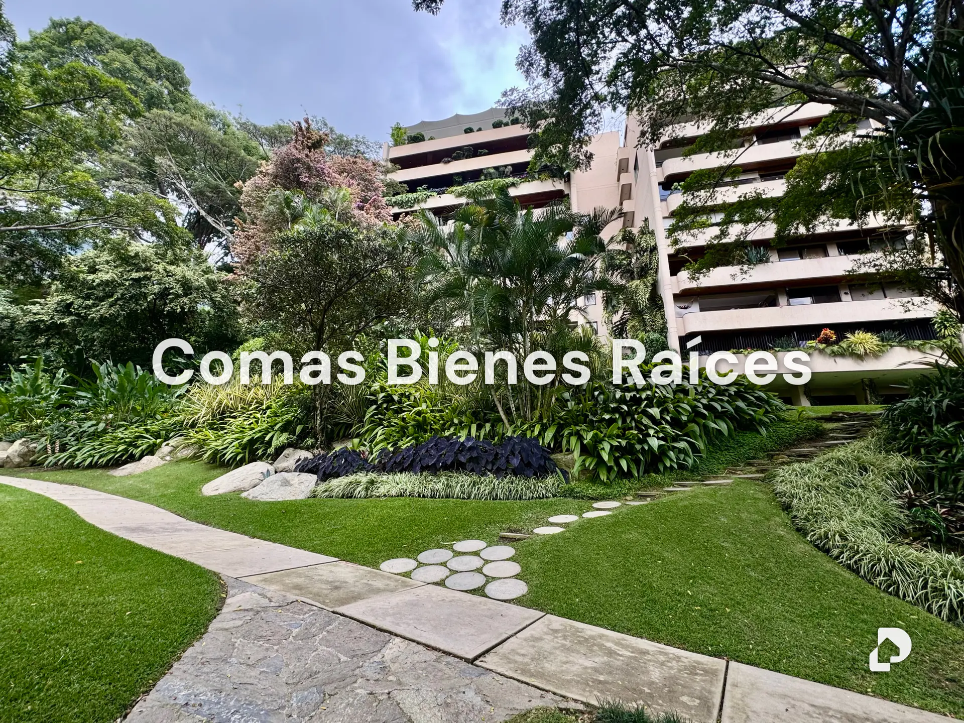 Apartamento en Los Palos Grandes, Caracas – 4