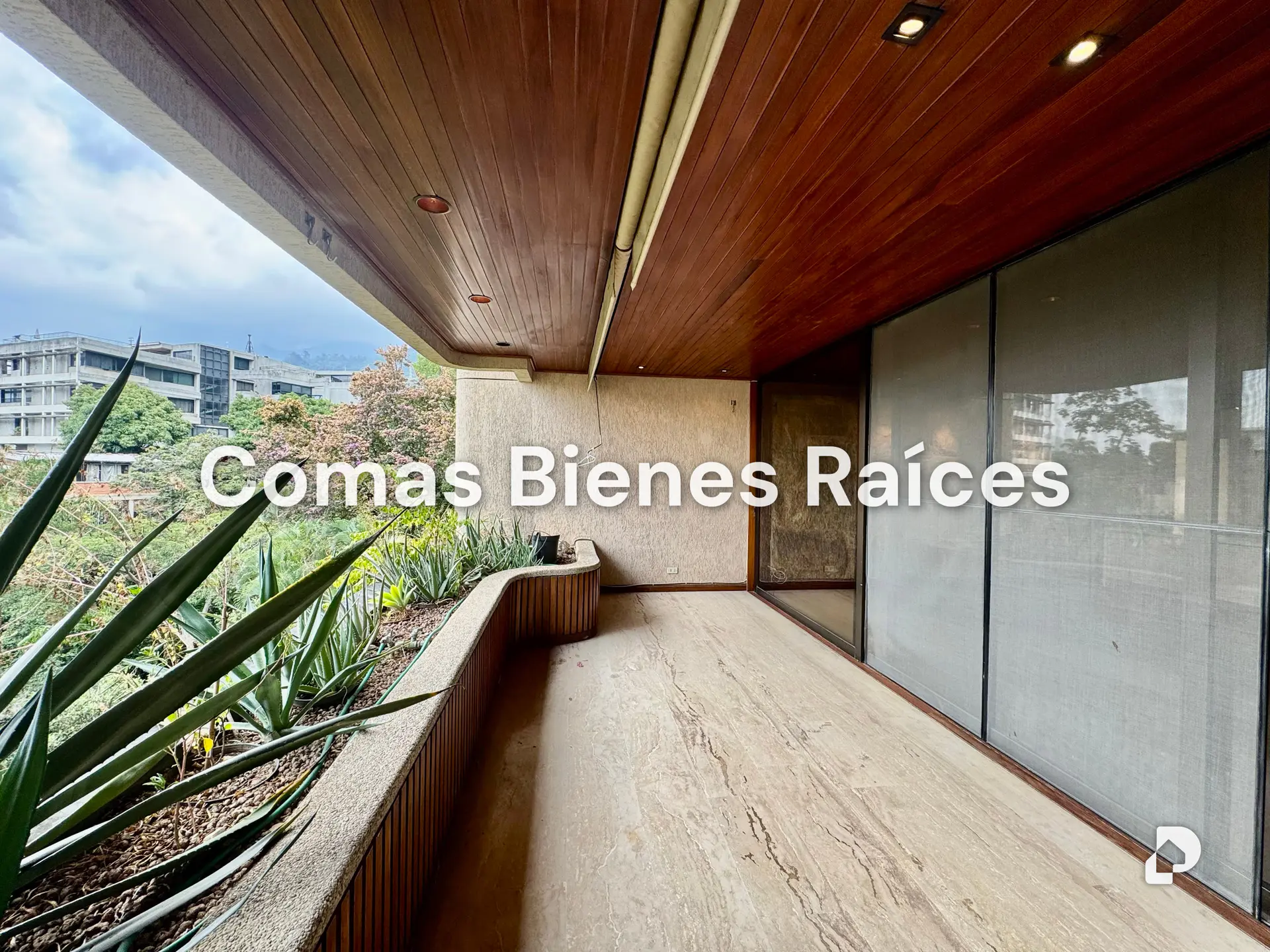 Apartamento en Los Palos Grandes, Caracas – 8