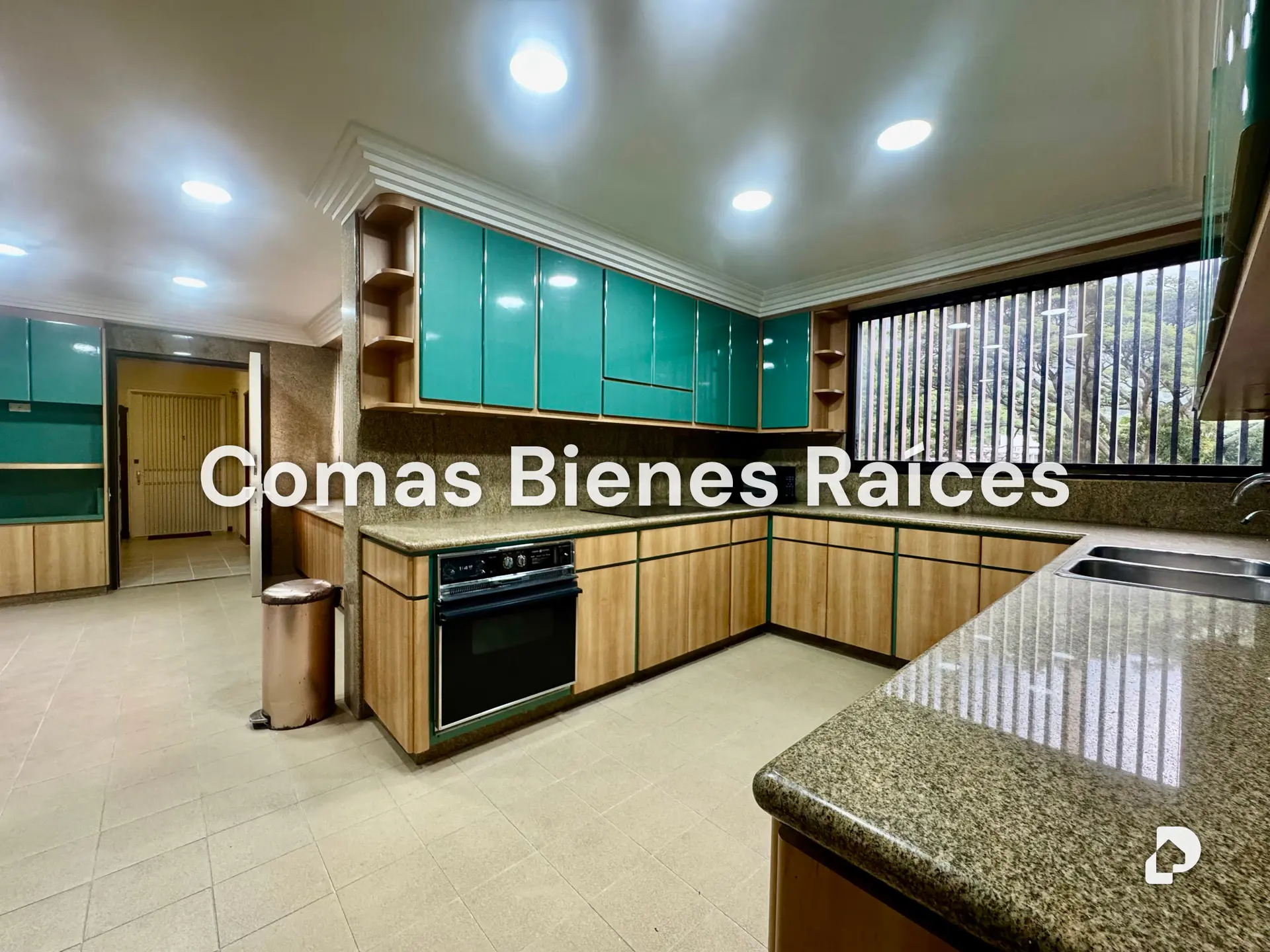 Apartamento en Los Palos Grandes, Caracas – 18
