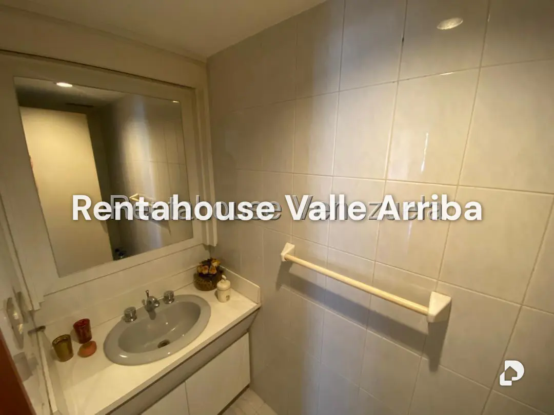 Apartamento en La Florida, Caracas – 13