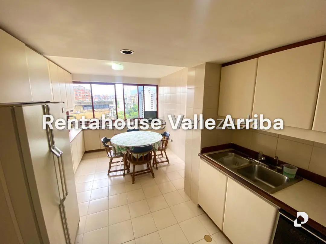 Apartamento en La Florida, Caracas – 16