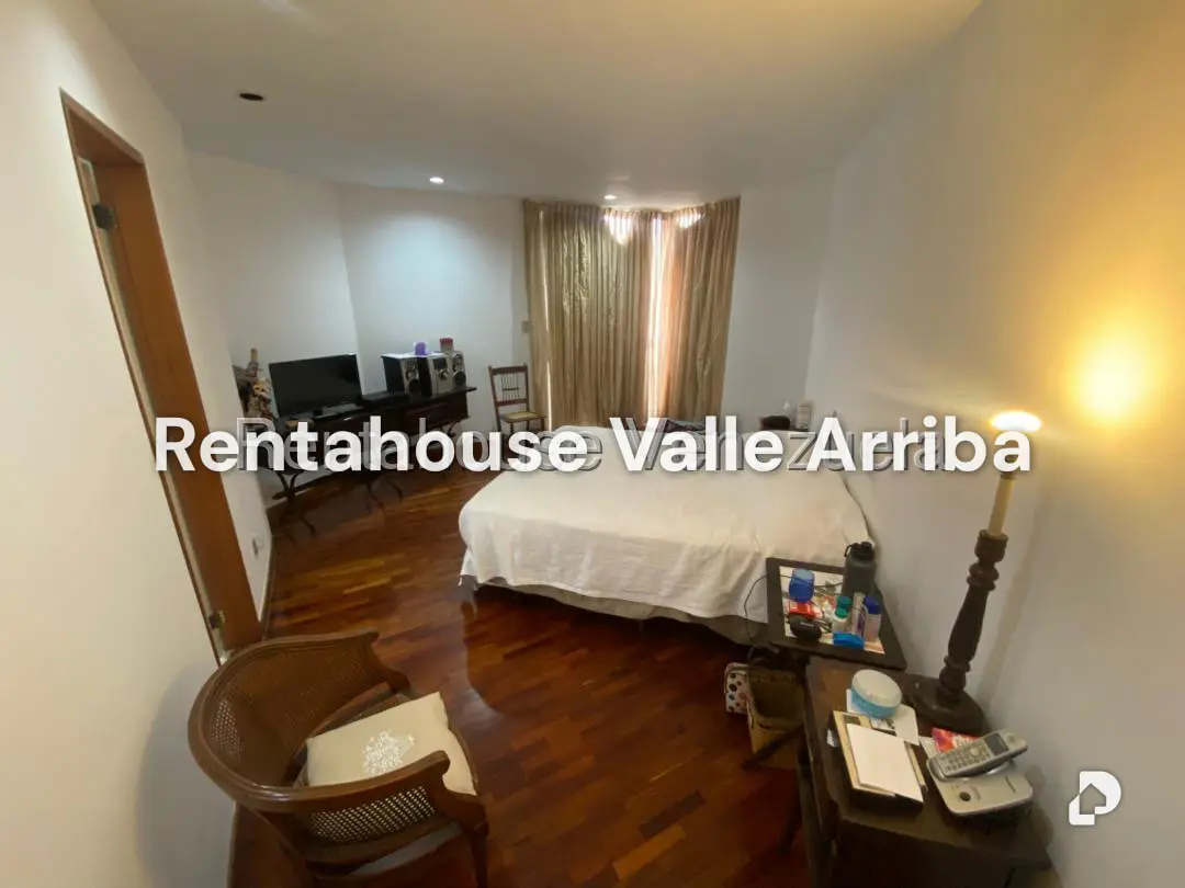 Apartamento en La Florida, Caracas – 22