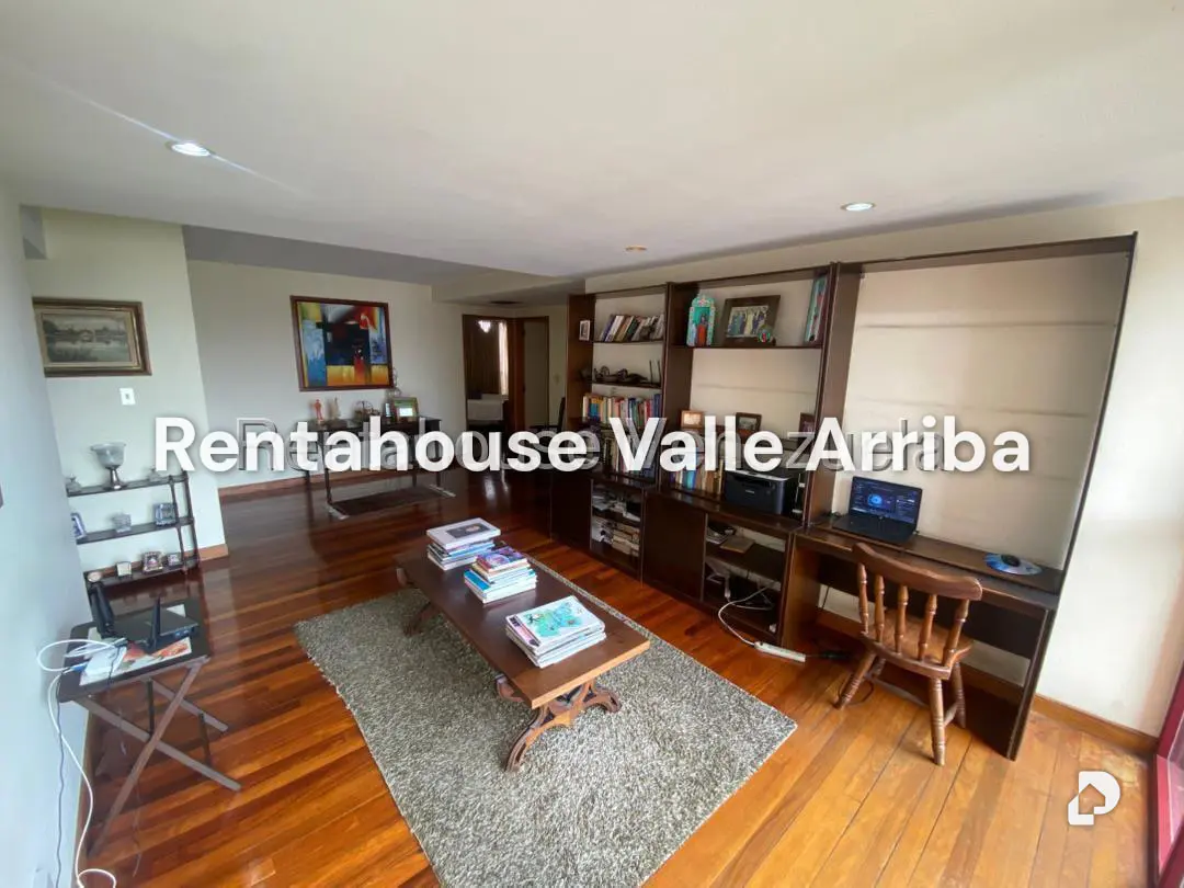 Apartamento en La Florida, Caracas – 11