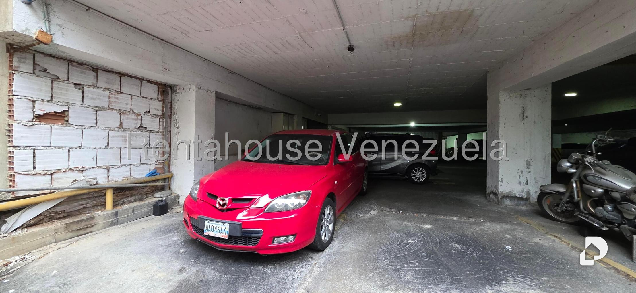 Apartamento en Colinas de Los Chaguaramos, Caracas – 15