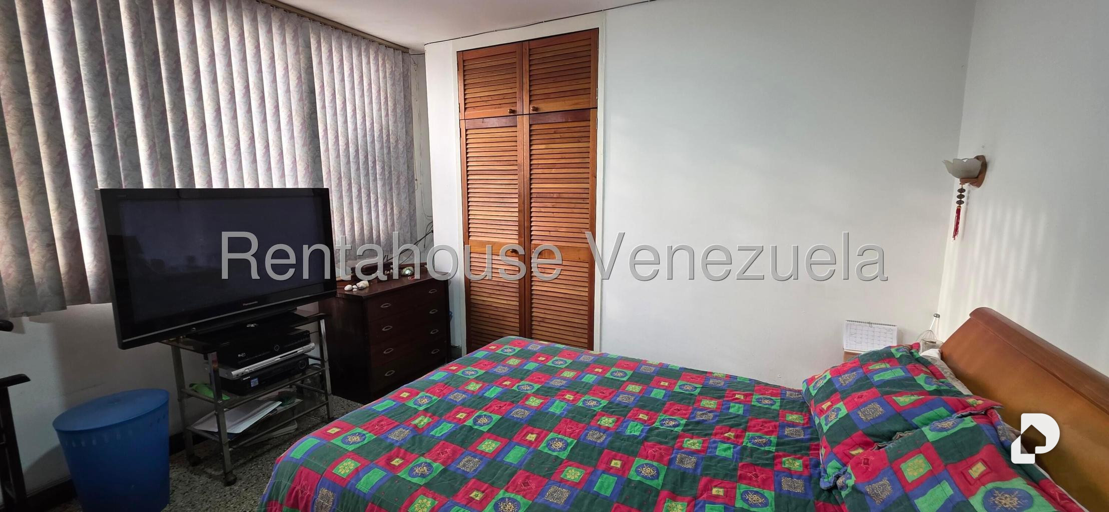Apartamento en Colinas de Los Chaguaramos, Caracas – 9