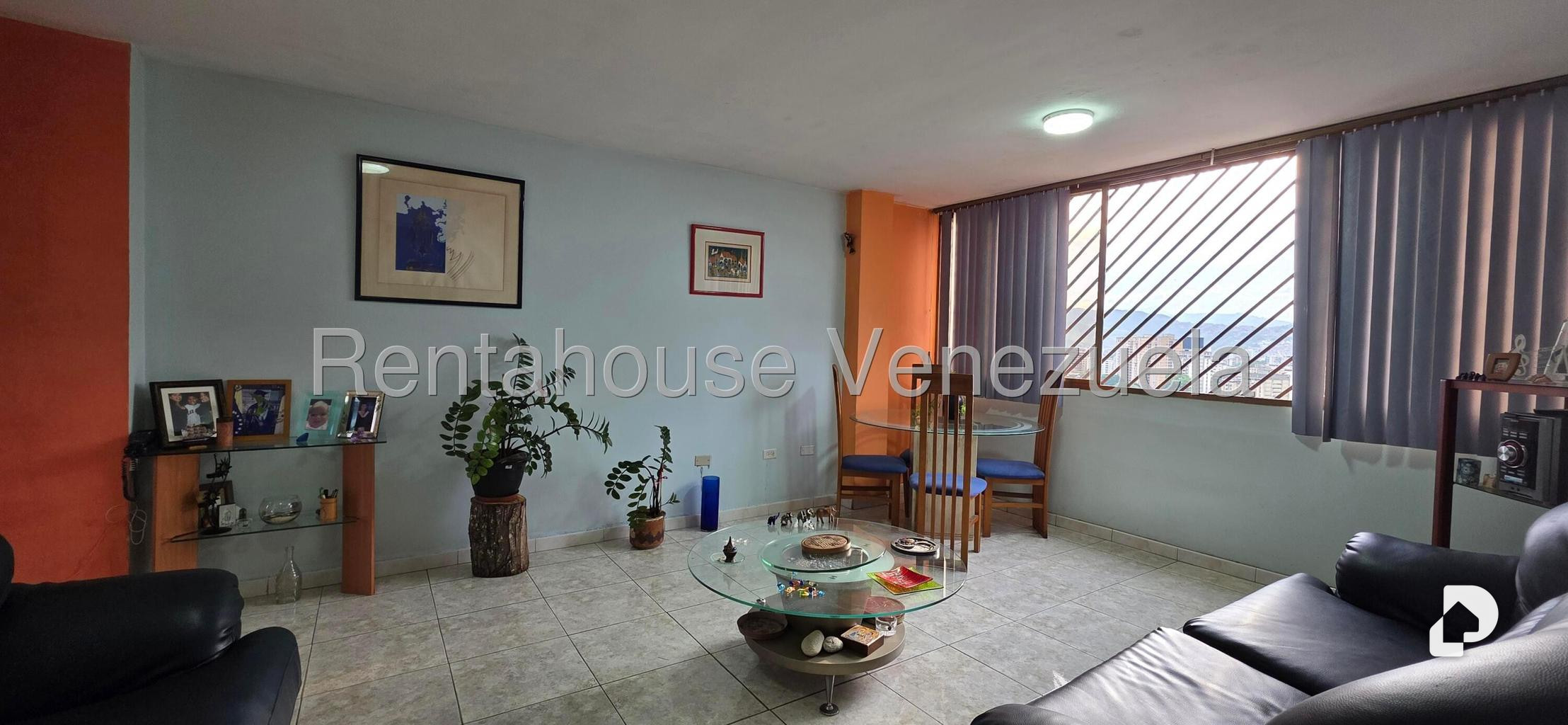 Apartamento en Colinas de Los Chaguaramos, Caracas – 5