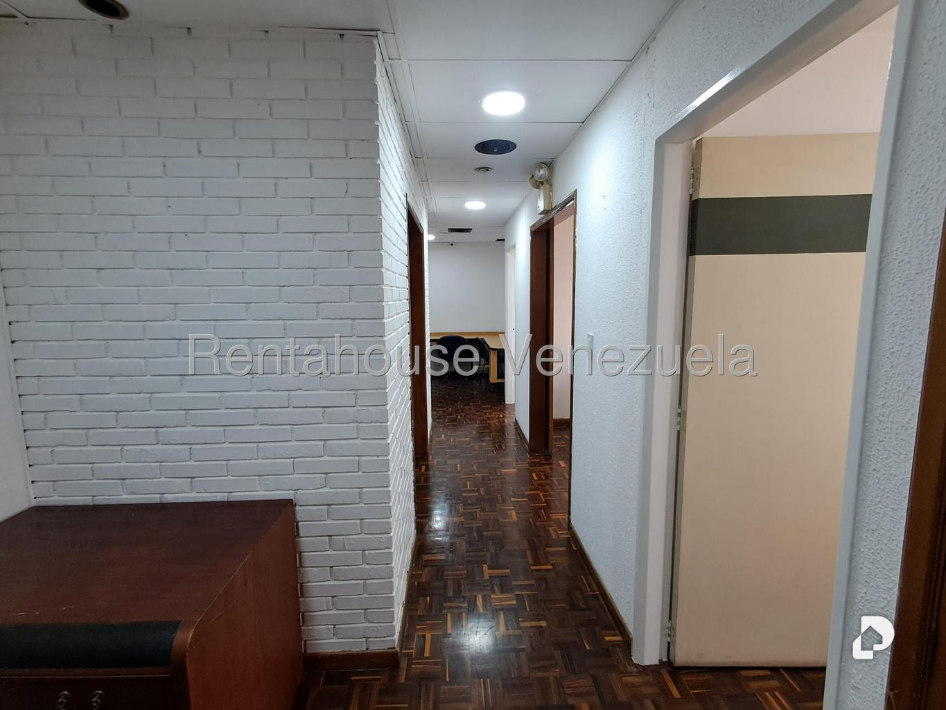Oficina en La California Norte, Caracas – 8