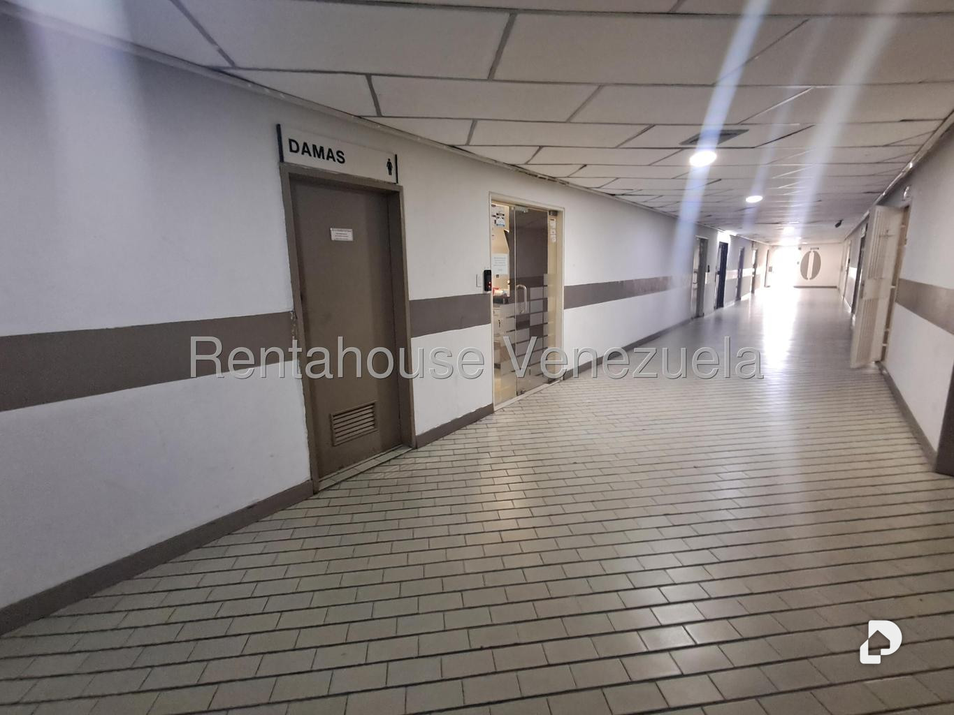 Oficina en La California Norte, Caracas – 28