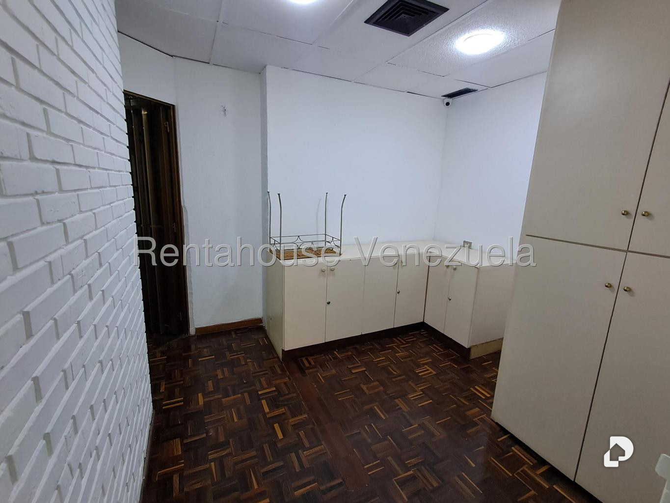 Oficina en La California Norte, Caracas – 10
