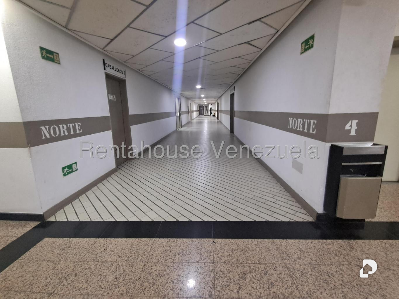 Oficina en La California Norte, Caracas – 29