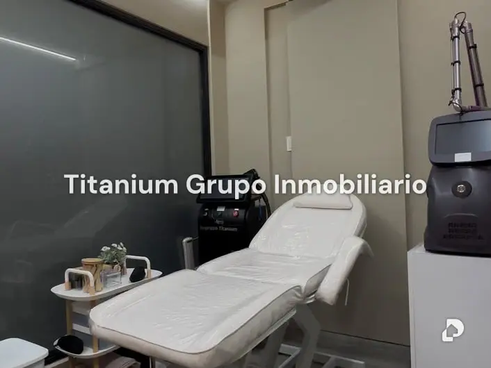 Local comercial en Parroquia Urbana San José, Valencia – 3