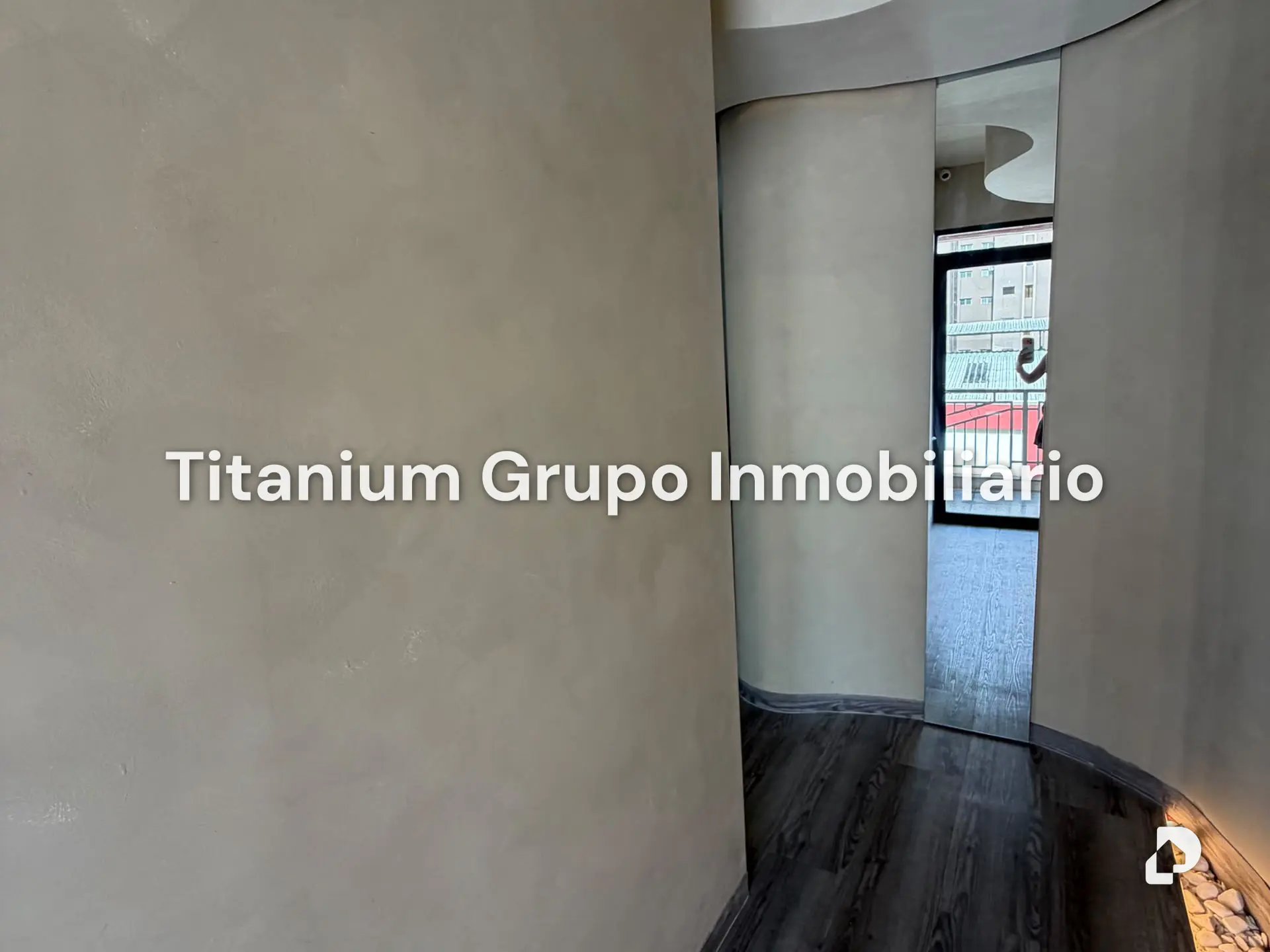 Local comercial en Parroquia Urbana San José, Valencia – 8
