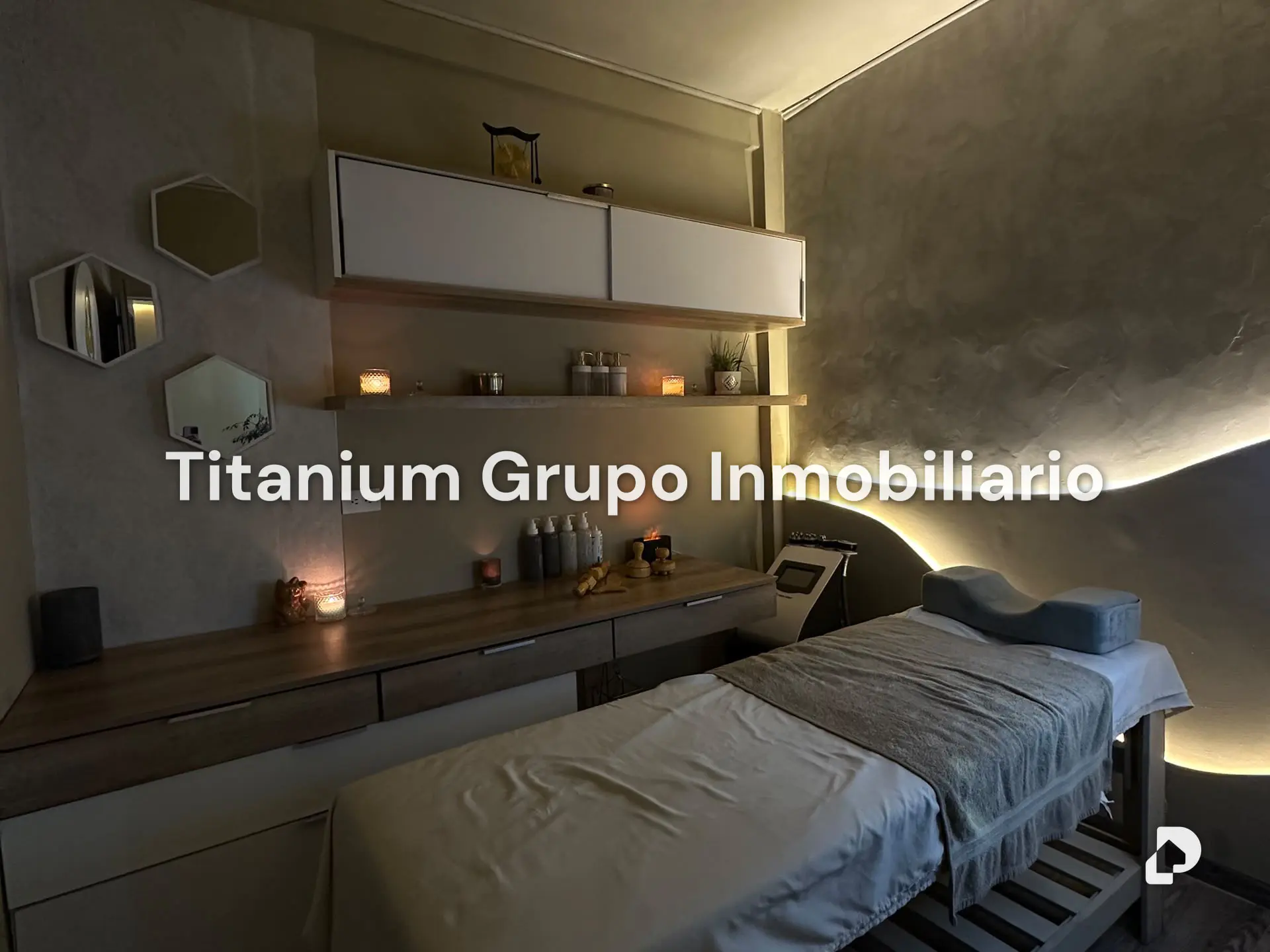 Local comercial en Parroquia Urbana San José, Valencia – 1