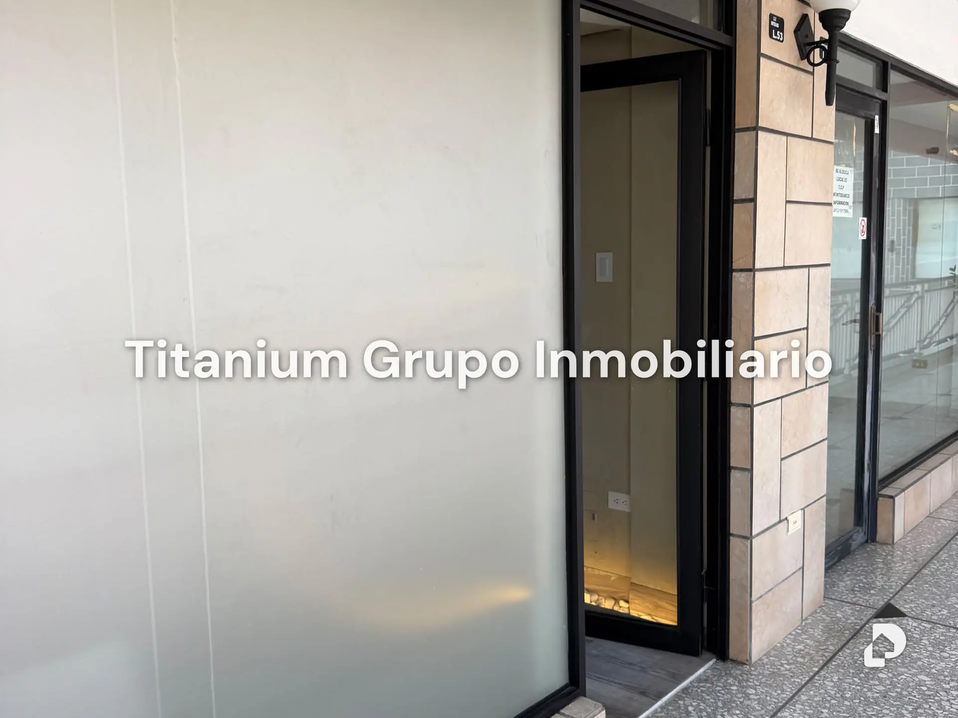 Local comercial en Parroquia Urbana San José, Valencia – 6