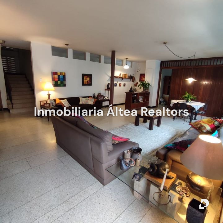 Casa en Los Palos Grandes, Caracas – 5
