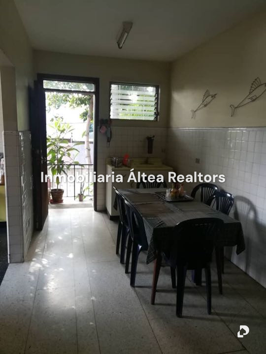 Casa en Los Palos Grandes, Caracas – 17