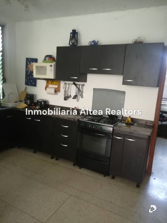 Casa en Los Palos Grandes, Caracas – 11