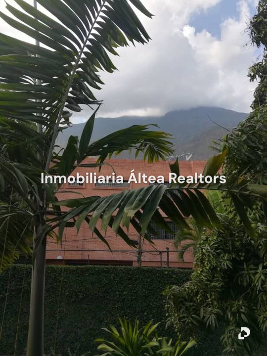Casa en Los Palos Grandes, Caracas – 9