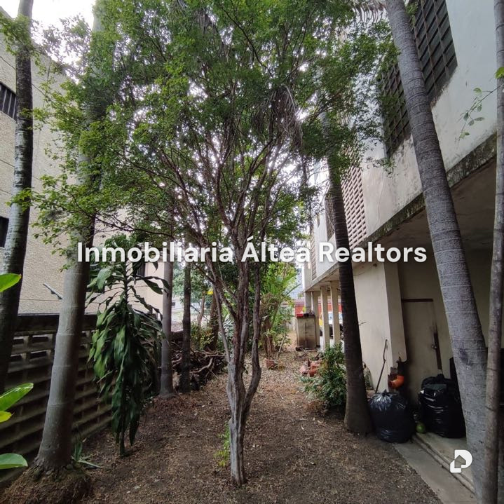 Casa en Los Palos Grandes, Caracas – 18