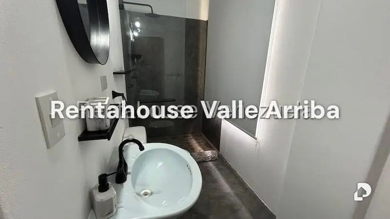 Casa en Oripoto, Caracas – 21