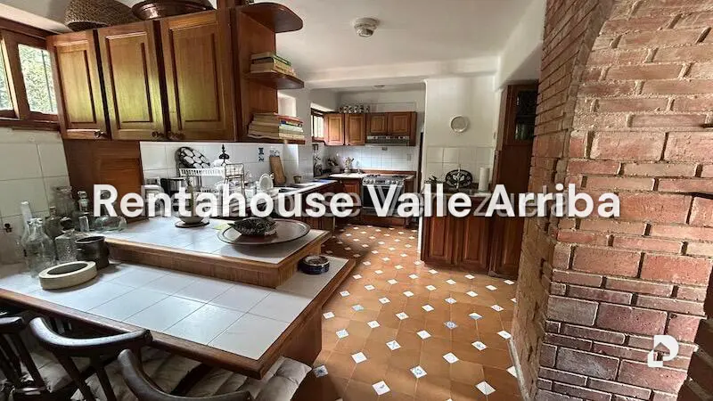 Casa en Oripoto, Caracas – 23
