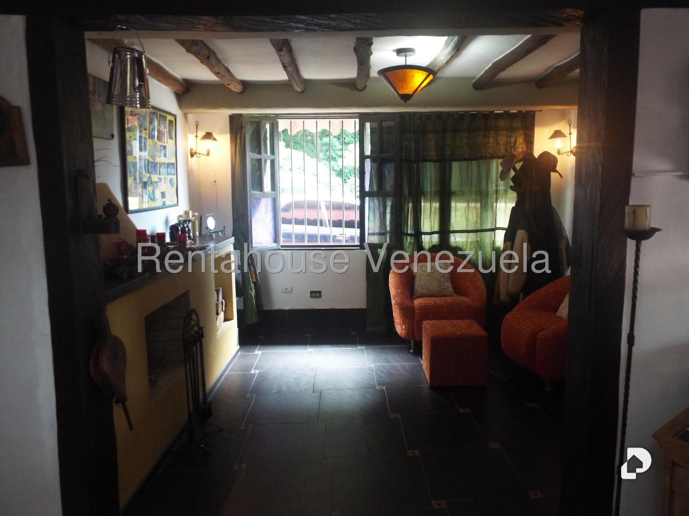 Casa en Loma Larga, Caracas – 13