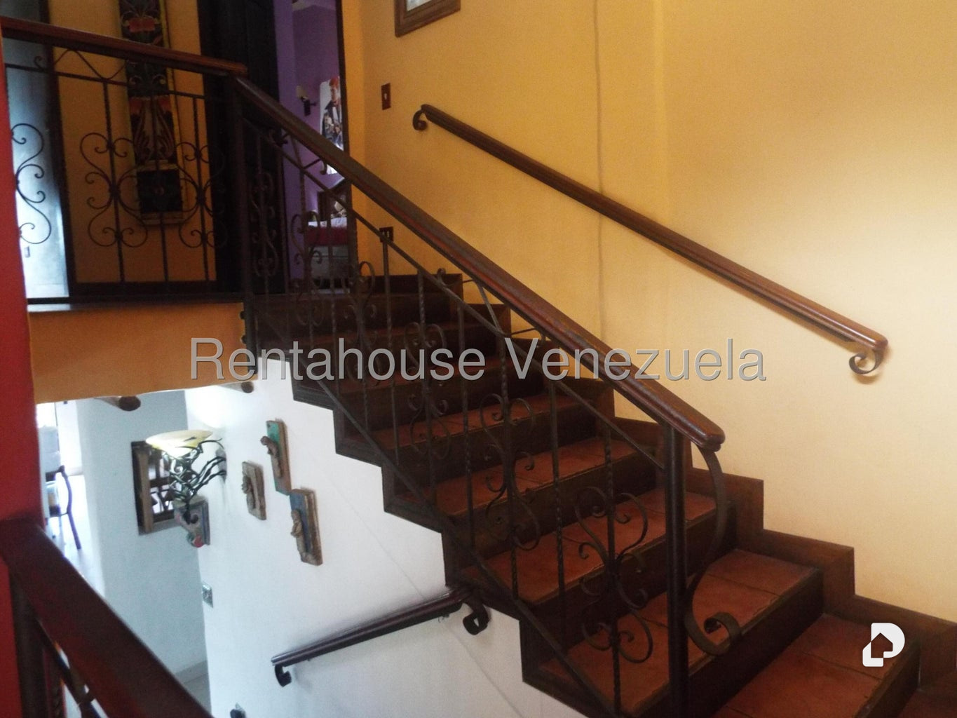 Casa en Loma Larga, Caracas – 11