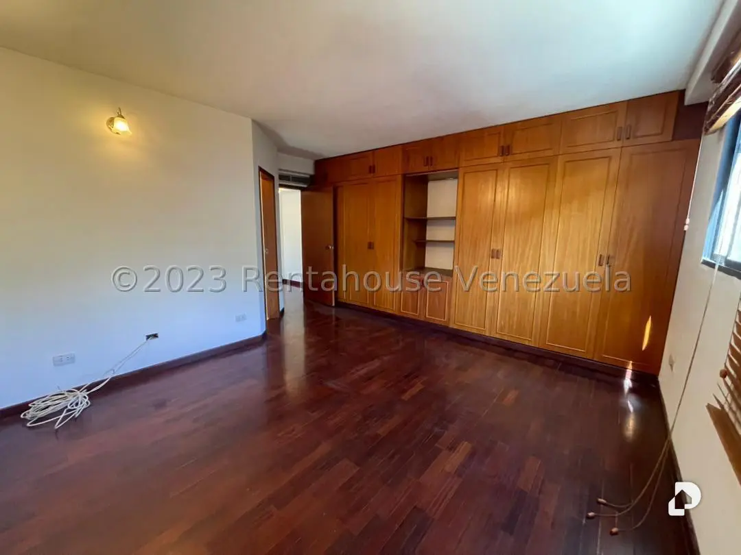 Apartamento en Altamira, Caracas – 16