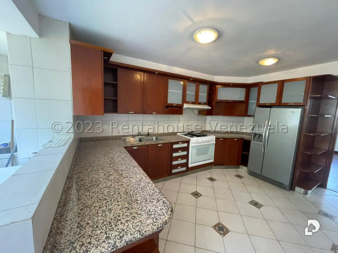 Apartamento en Altamira, Caracas – 11