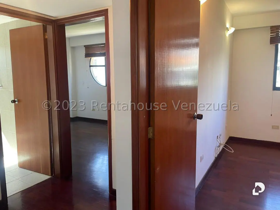 Apartamento en Altamira, Caracas – 18