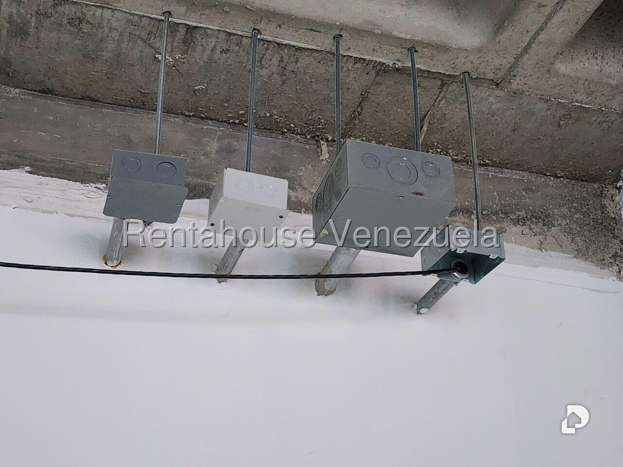 Office in Las Mercedes, Caracas – 10