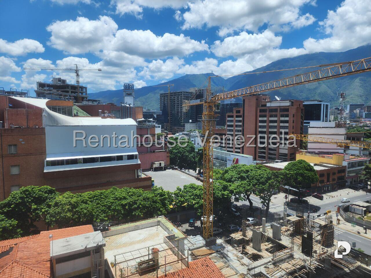 Office in Las Mercedes, Caracas – 21