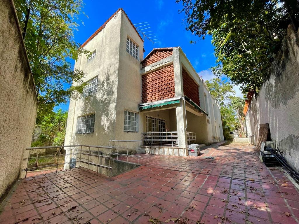 Casa en Altamira, Caracas - 1