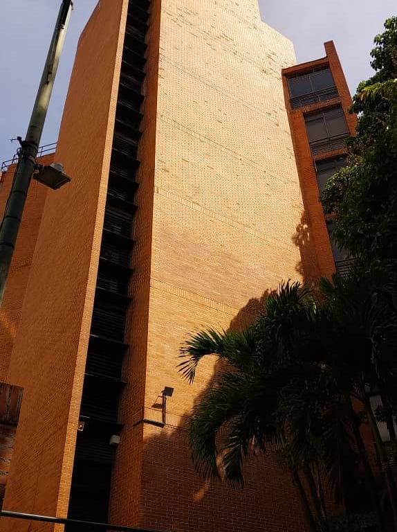 Oficina en San Bernardino, Caracas - 1