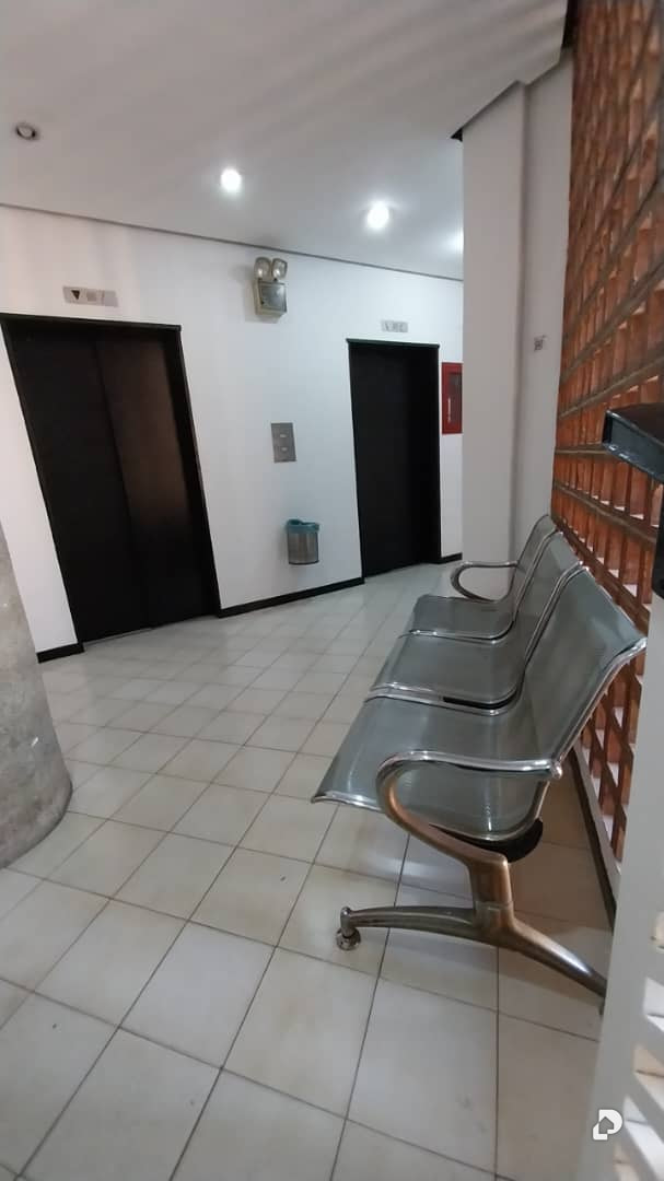 Oficina en San Bernardino, Caracas – 14