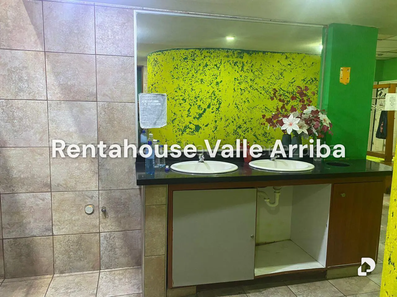 Local comercial en Chacao, Caracas – 24