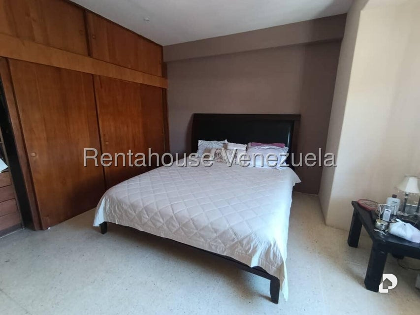 Casa en Cumbres de Curumo, Caracas – 9