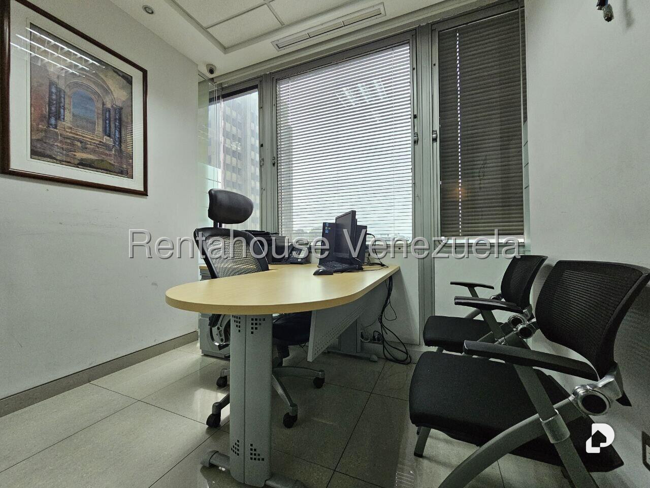 Oficina en Parroquia La Candelaria, Caracas – 22