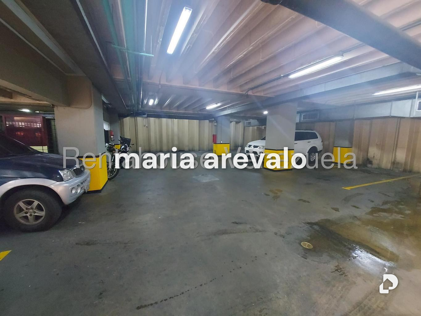 Oficina en Colinas de Bello Monte, Caracas – 21